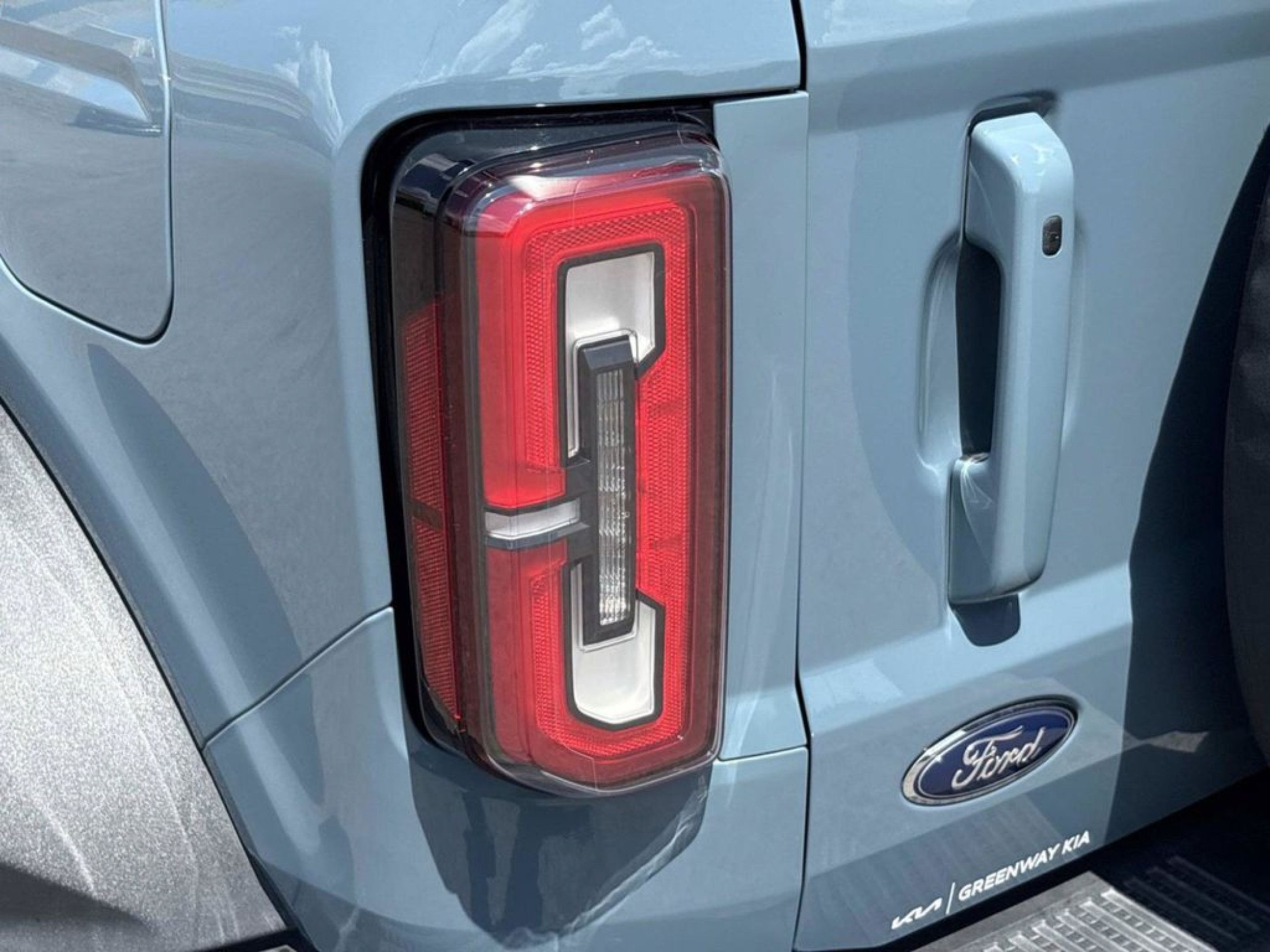 Used 2021 Ford Bronco First Edition AWD/4WD image 36