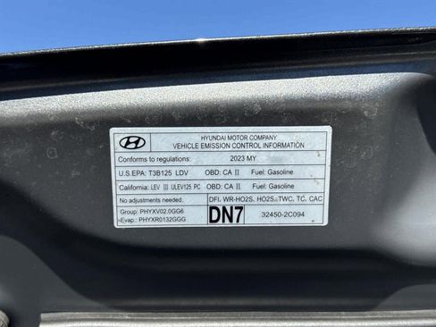 Used 2023 Genesis G70 2.0T image 42