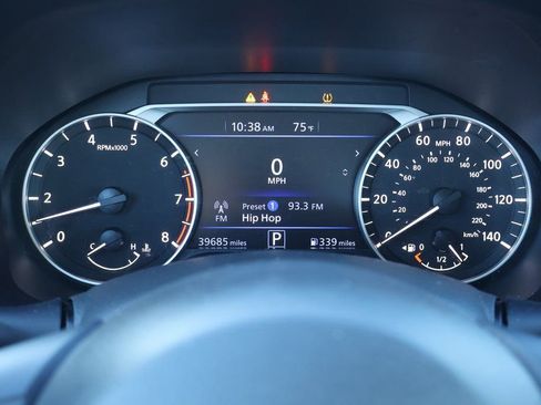 Used 2024 Nissan Altima 2.5 SV image 11