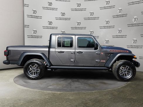 Used 2024 Jeep Gladiator Mojave w/ Safety Group image 6