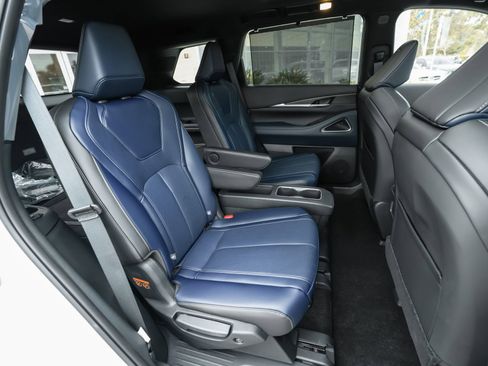 New 2026 INFINITI QX60 Sport w/ Dark Cargo Package image 28