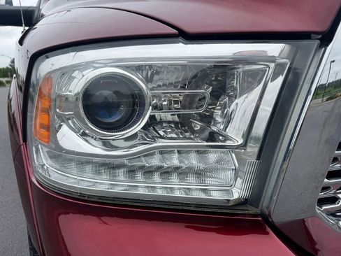 Used 2018 RAM 1500 Laramie w/ Convenience Group AWD/4WD image 14