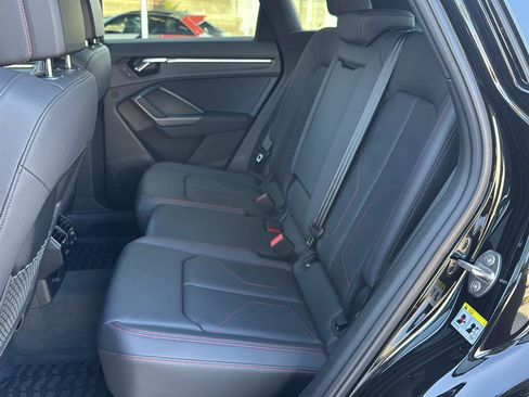 Certified 2025 Audi Q3 2.0T Premium Plus w/ Premium Plus Package image 15