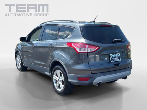 Used 2016 Ford Escape SE w/ Equipment Group 201A FWD image 5