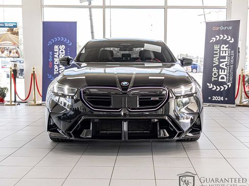 Used 2026 BMW M5 w/ Executive Package AWD/4WD image 2