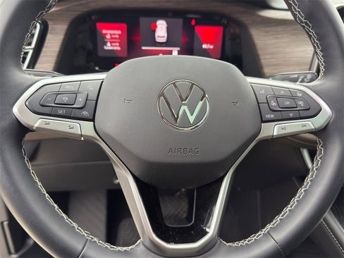 New 2025 Volkswagen Atlas SEL image 12