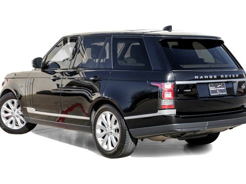 Used 2017 Land Rover Range Rover HSE image 10