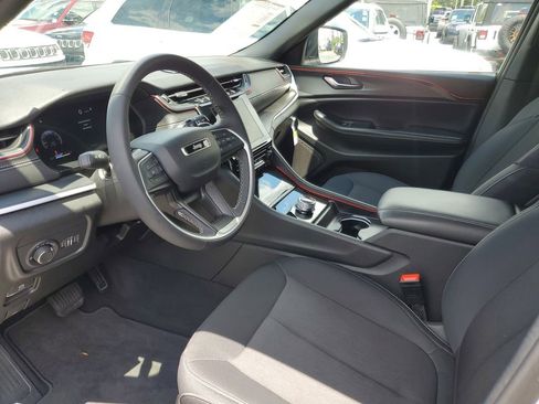 Used 2024 Jeep Grand Cherokee L Laredo w/ Trailer Tow Package image 14