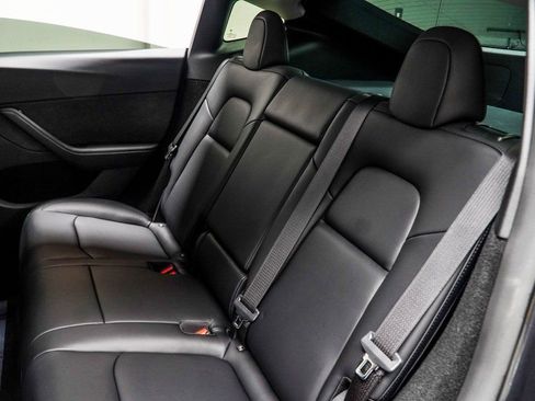 Used 2024 Tesla Model Y Performance image 35