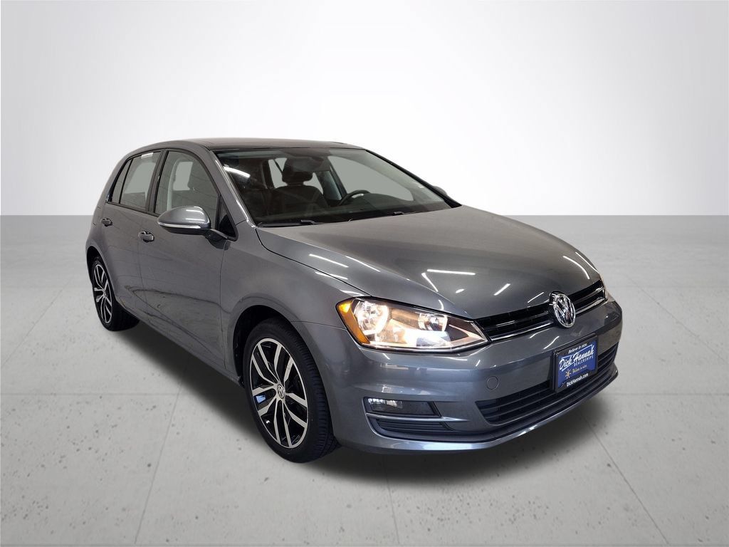 Used 2016 Volkswagen Golf SE FWD image 4