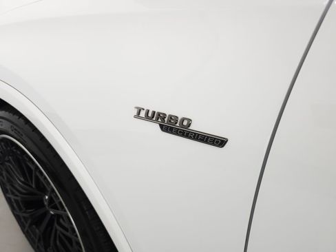 Used 2024 Mercedes-Benz GLC 43 AMG 4MATIC image 37