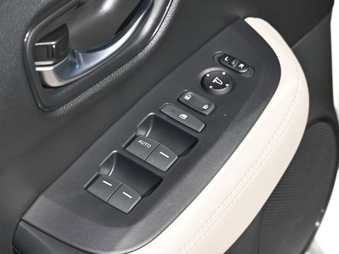 New 2026 Honda HR-V LX image 11