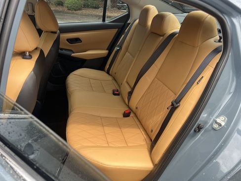 Used 2025 Nissan Sentra SV w/ SV Premium Package FWD image 15