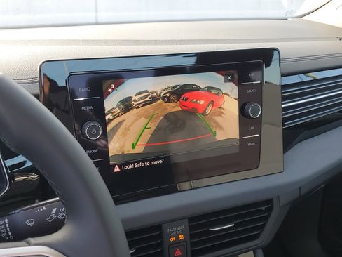 New 2026 Volkswagen Jetta SE FWD image 20