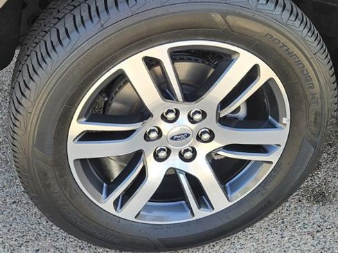 Certified 2024 Ford Expedition Max Limited image 9