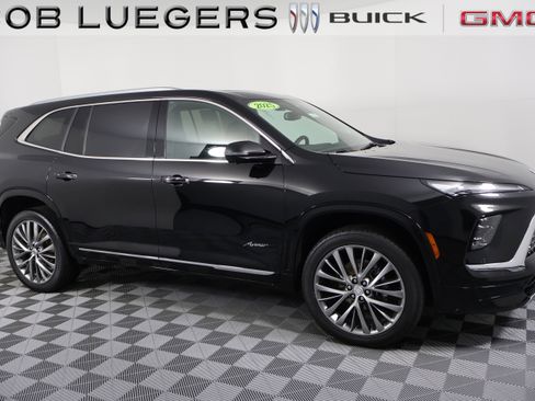 Certified 2025 Buick Enclave Avenir image 2