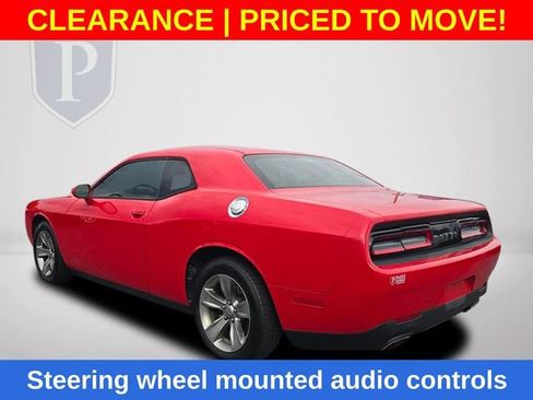 Used 2017 Dodge Challenger SXT RWD image 10