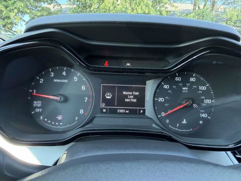 Used 2024 Chevrolet Trax LS w/ LS Convenience Package FWD image 22