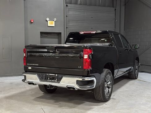 Used 2023 Chevrolet Silverado 1500 LT w/ Z71 Off-Road Package AWD/4WD image 4