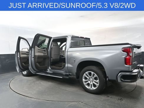 Used 2023 Chevrolet Silverado 1500 LTZ w/ LTZ Premium Package image 32
