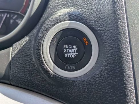 Used 2019 Dodge Journey GT FWD image 29