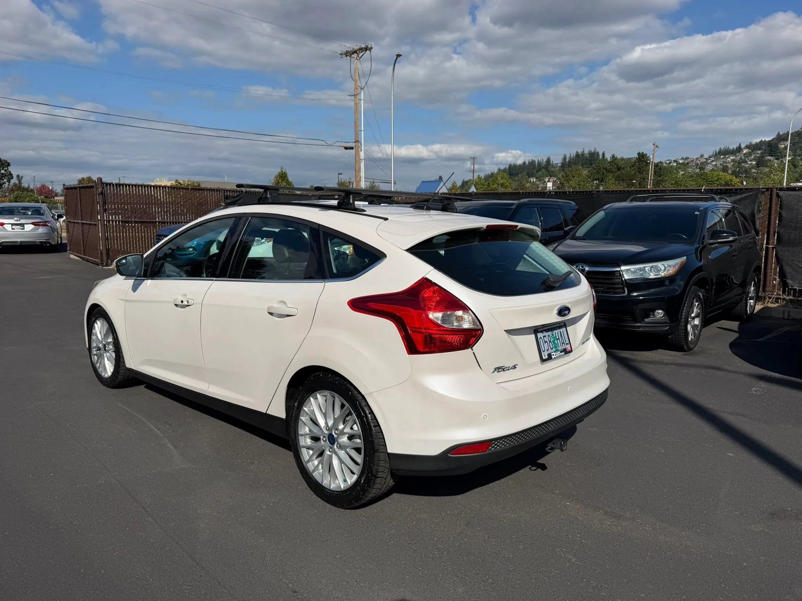 Used 2014 Ford Focus Titanium FWD image 8