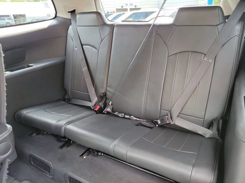 Used 2017 Buick Enclave Leather w/ Enclave Tuscan Edition FWD image 27