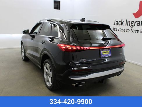 New 2025 Audi Q5 Premium Plus image 2