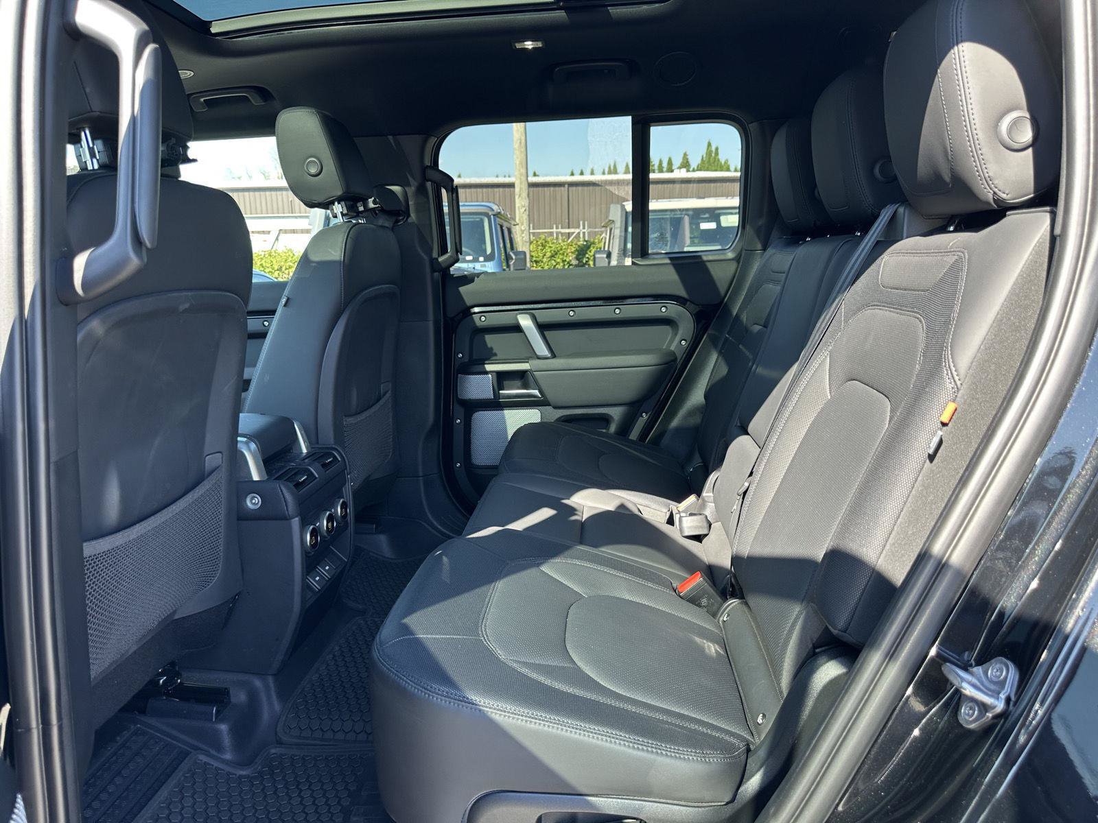 Used 2024 Land Rover Defender 130 Outbound AWD/4WD image 20