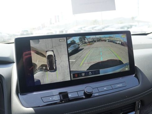 New 2026 Nissan Rogue Platinum AWD/4WD image 12