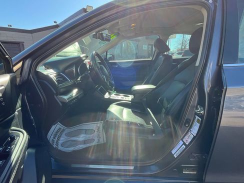 Used 2017 Subaru Legacy 2.5i Limited image 21