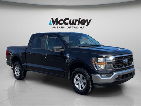 Used 2023 Ford F150 XLT w/ Trailer Tow Package image 8