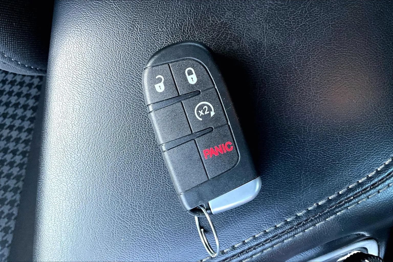 Used 2020 Dodge Challenger GT RWD image 10