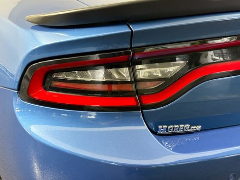 Used 2022 Dodge Charger SXT RWD image 36