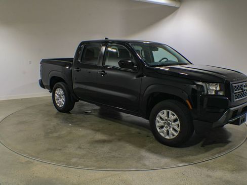 Used 2023 Nissan Frontier SV AWD/4WD image 7