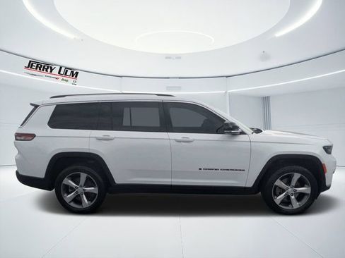 Used 2021 Jeep Grand Cherokee L Limited w/ Luxury Tech Group II AWD/4WD image 2