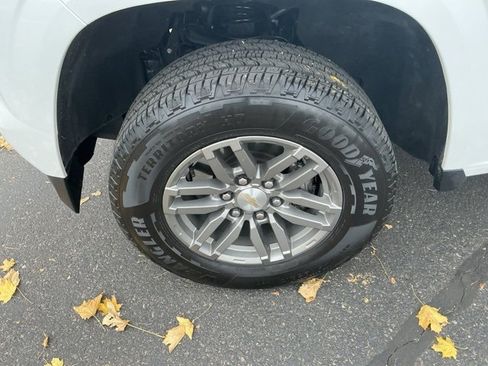 Used 2024 Chevrolet Colorado LT image 10