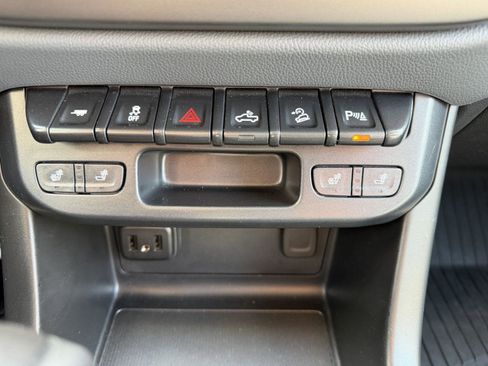 Used 2019 Chevrolet Colorado Z71 image 18