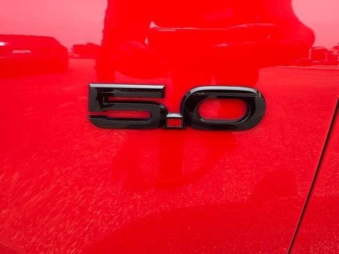 Used 2019 Ford Mustang GT Premium w/ Black Accent Package RWD image 9