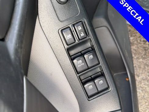 Used 2015 Subaru Forester 2.5i Premium image 12