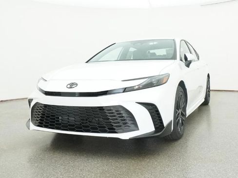 Used 2026 Toyota Camry SE w/ Convenience Package FWD image 19