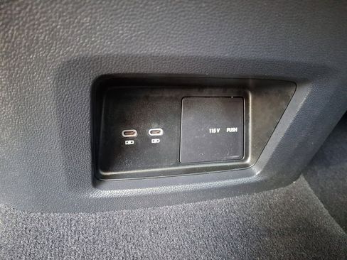 Used 2026 Volkswagen Atlas SE AWD/4WD image 13