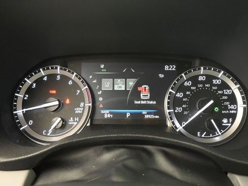 Used 2022 Toyota Highlander XLE image 37