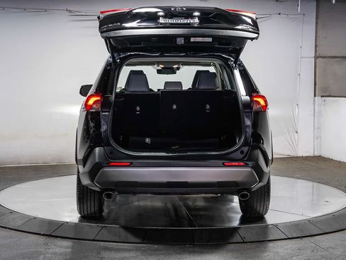 Certified 2021 Toyota RAV4 Limited FWD image 28