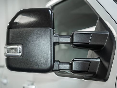 Certified 2022 Ford F250 Lariat w/ Black Appearance Package image 18