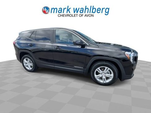 Certified 2023 GMC Terrain SLE FWD image 9