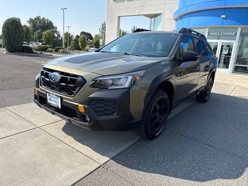 Used 2025 Subaru Outback Wilderness AWD/4WD image 13