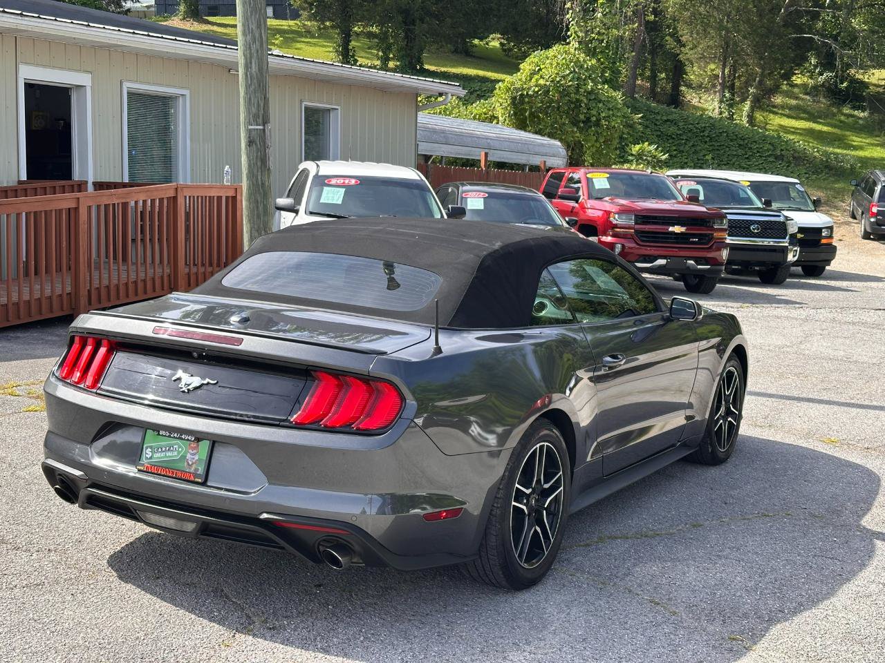Used 2018 Ford Mustang Premium RWD image 26