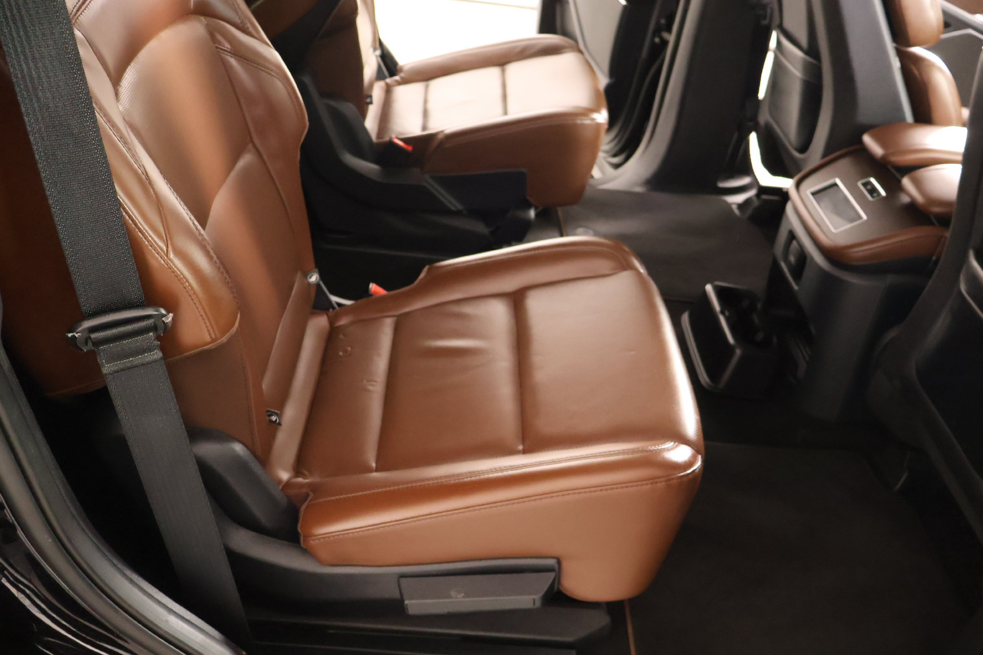 Certified 2025 Lincoln Navigator Reserve AWD/4WD image 15