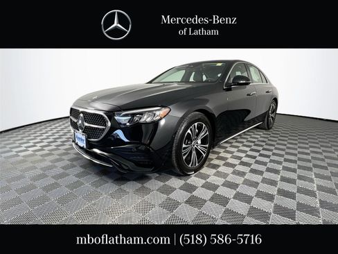 Used 2025 Mercedes-Benz E 350 4MATIC Sedan image 1